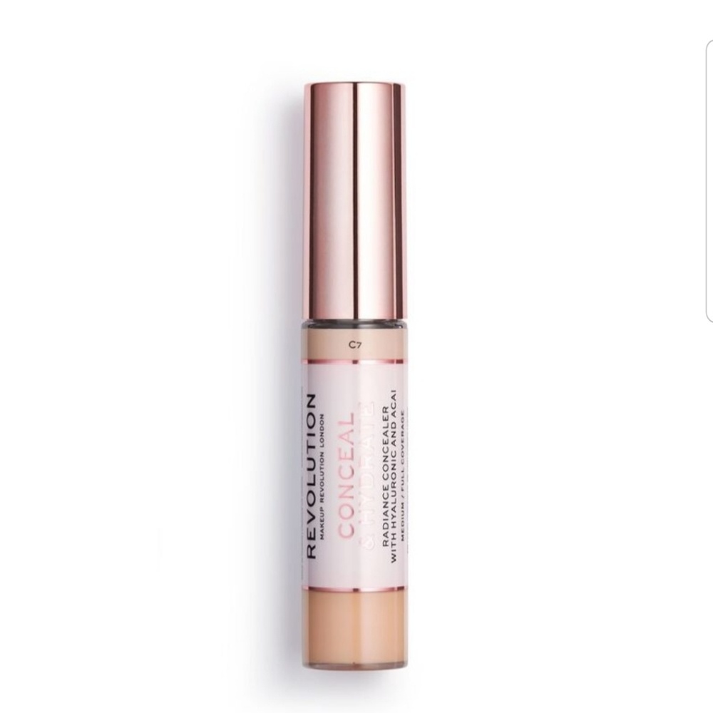 REVOLUTION MAKEUP concealer